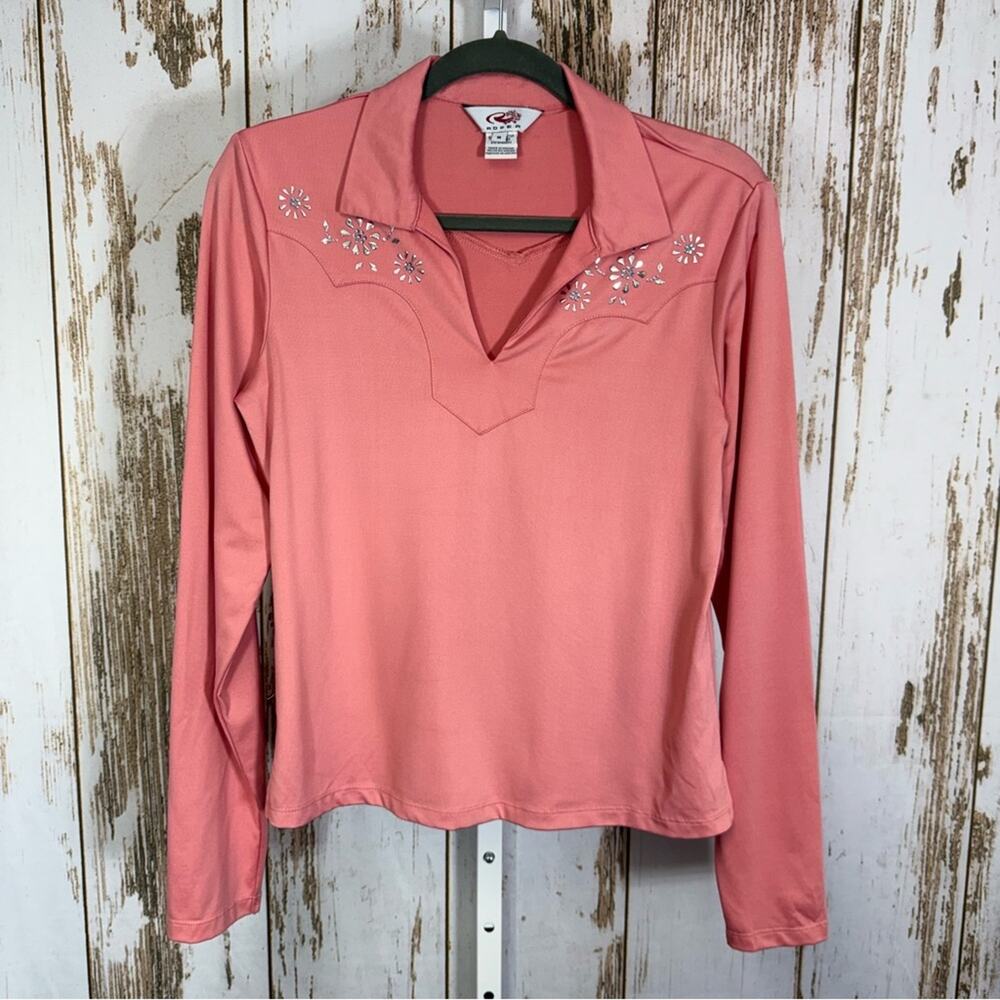 Roper Coral Glitzy Beaded Long Sleeve Top. Size Medium. Good used condition!